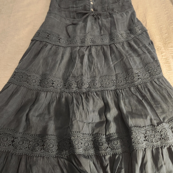 Lovestitch Quincy Midi Dress - Picture 7 of 7